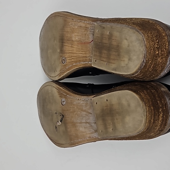 Diba True Leather Stud Cap Toe Zipper Stacked Heel Ankle Boots Size 7 - Picture 12 of 14